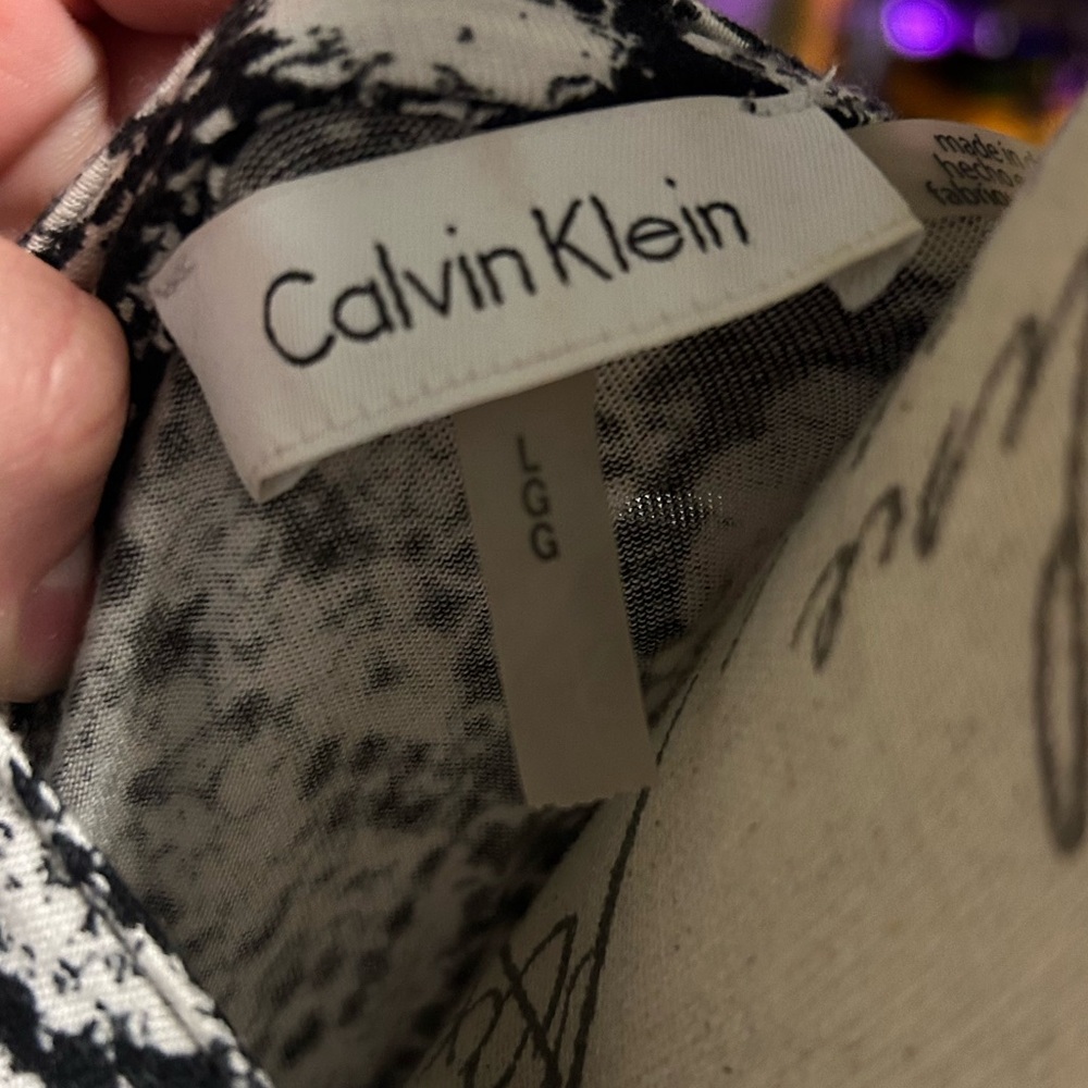 Calvin Klein Monochrome Patterned Top - image 4
